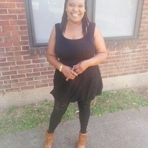 Meet your Posher, Felice